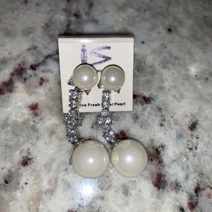 Island Sense genuine fresh water pearl earrings